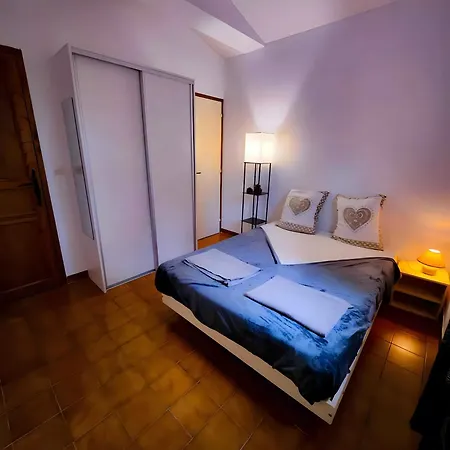 Maison A 130m De La Holiday home *